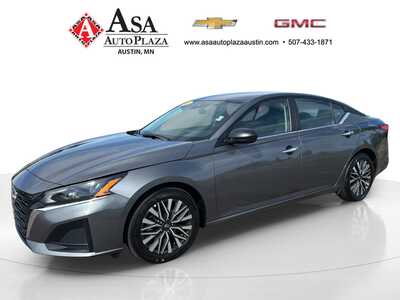 2025 Nissan Altima, $22950. Photo 3