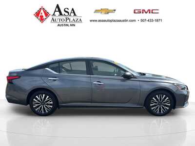 2025 Nissan Altima, $22950. Photo 7