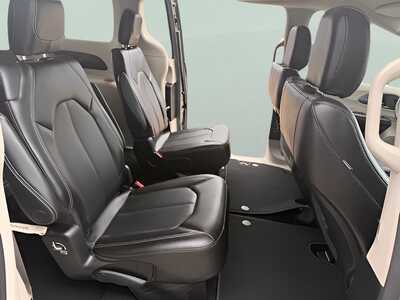 2023 Chrysler Pacifica, $0. Photo 12