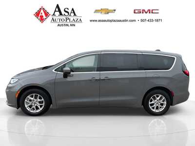 2023 Chrysler Pacifica, $0. Photo 7