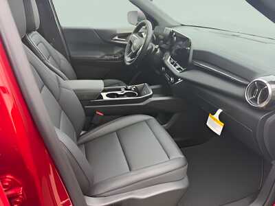 2026 Chevrolet Equinox, $0. Photo 8