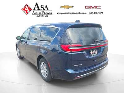 2025 Chrysler Pacifica, $27950. Photo 10