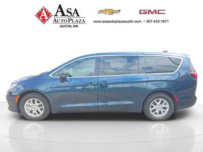 2025 Chrysler Pacifica, $27950. Photo 12