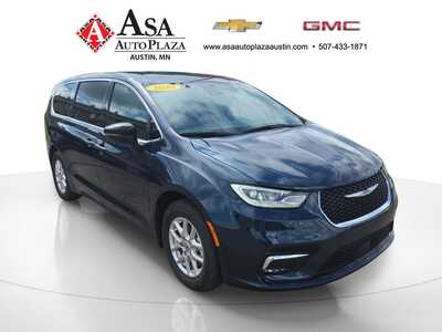 2025 Chrysler Pacifica, $27950. Photo 4