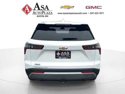 2027 Chevrolet Equinox, $35645. Photo 10