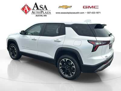 2027 Chevrolet Equinox, $35645. Photo 11
