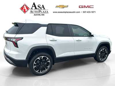 2027 Chevrolet Equinox, $35645. Photo 8
