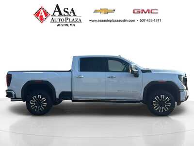 2026 GMC 3500 Crew Cab, $102165. Photo 7