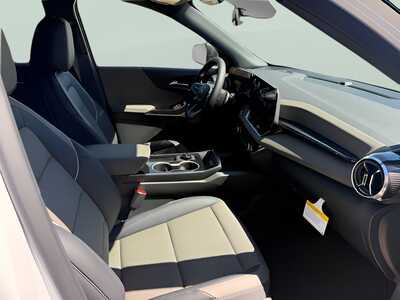2026 Chevrolet Equinox, $0. Photo 9
