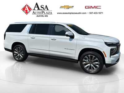 2026 Chevrolet Suburban, $0. Photo 5