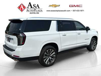 2026 Chevrolet Suburban, $0. Photo 7