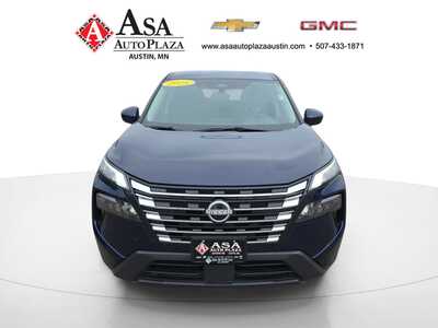 2025 Nissan Rogue, $24950. Photo 3