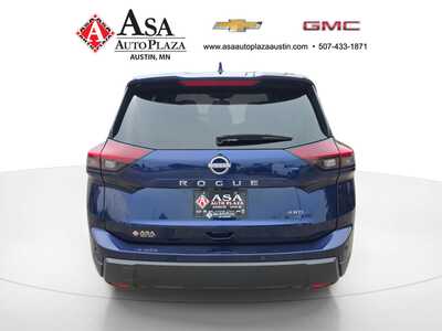 2025 Nissan Rogue, $24950. Photo 9