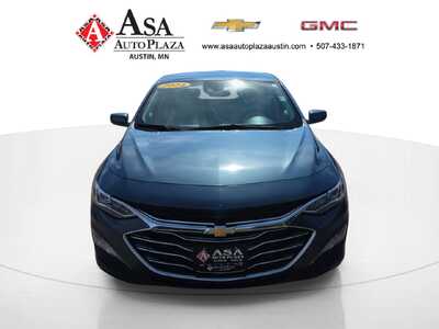 2024 Chevrolet Malibu, $18950. Photo 4