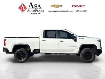 2026 Chevrolet 2500 Crew Cab, $87525. Photo 10