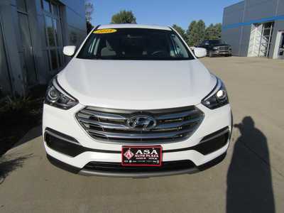 2018 Hyundai Santa Fe, $18297. Photo 3