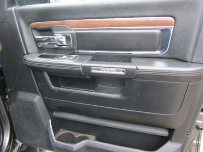 2015 RAM 2500 Crew Cab, $32273. Photo 10