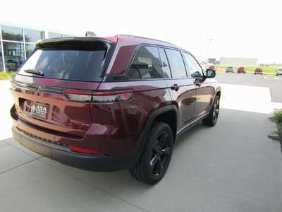 2024 Jeep Grand Cherokee, $41175. Photo 5