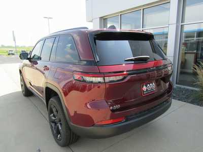 2024 Jeep Grand Cherokee, $41175. Photo 7