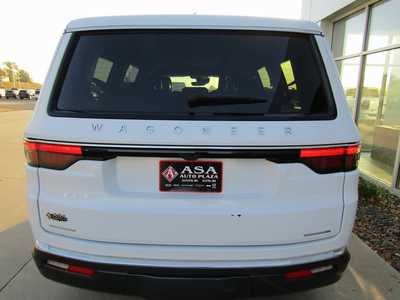 2022 Jeep Wagoneer, $49543. Photo 6
