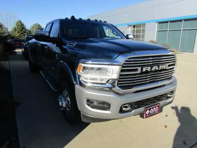 2021 RAM 3500 Crew Cab, $46000. Photo 4