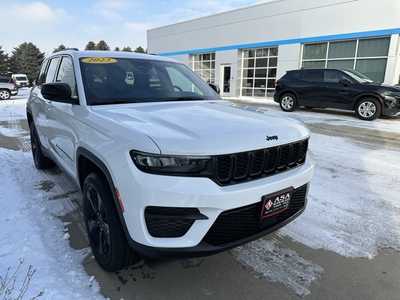 2023 Jeep Grand Cherokee, $33071. Photo 4
