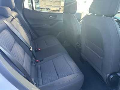 2025 Chevrolet Equinox, $31488. Photo 12