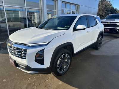 2025 Chevrolet Equinox, $31488. Photo 2