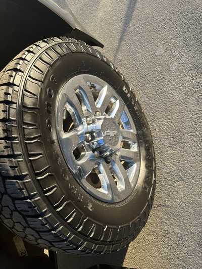 2016 Chevrolet 3500 Crew Cab, $32981. Photo 9