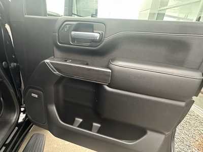 2021 Chevrolet 2500 Crew Cab, $49537. Photo 10