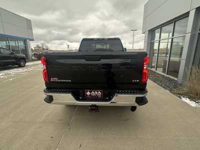 2021 Chevrolet 2500 Crew Cab, $49537. Photo 6