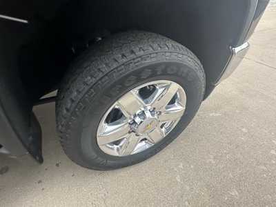 2021 Chevrolet 2500 Crew Cab, $49537. Photo 9