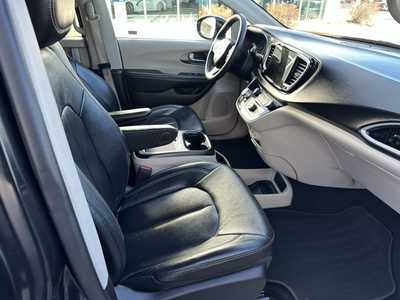 2022 Chrysler Pacifica, $22932. Photo 10