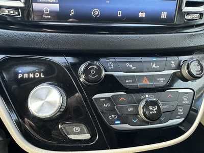 2022 Chrysler Pacifica, $22932. Photo 12