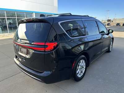 2022 Chrysler Pacifica, $22932. Photo 5