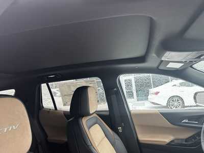 2025 Chevrolet Equinox, $39875. Photo 11