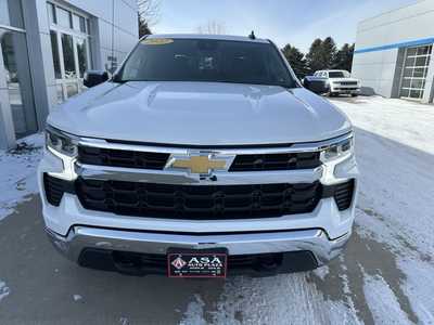 2022 Chevrolet 1500 Crew Cab, $40893. Photo 3