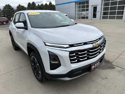 2025 Chevrolet Equinox, $32595. Photo 6