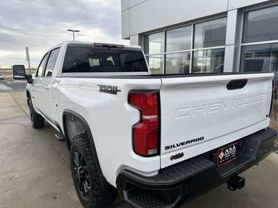 2025 Chevrolet 3500 Crew Cab, $73945. Photo 7
