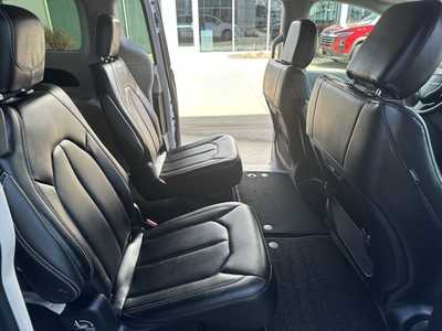 2023 Chrysler Pacifica, $34899. Photo 11