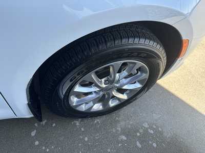 2023 Chrysler Pacifica, $34899. Photo 9