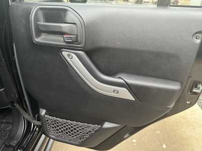 2015 Jeep Wrangler Unlimited, $25898. Photo 11