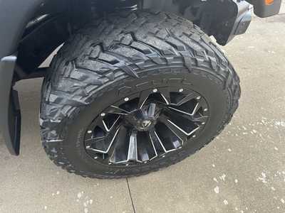 2015 Jeep Wrangler Unlimited, $25898. Photo 8