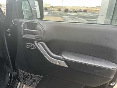 2015 Jeep Wrangler Unlimited, $25898. Photo 9