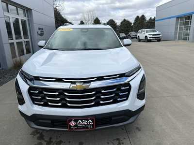 2025 Chevrolet Equinox, $32145. Photo 3
