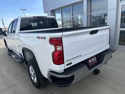 2024 Chevrolet 2500 Crew Cab, $51577. Photo 7