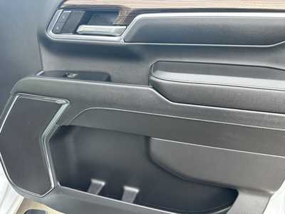 2024 Chevrolet 2500 Crew Cab, $51577. Photo 9