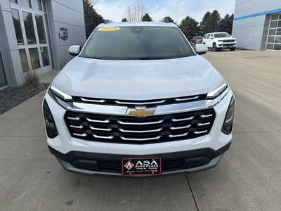 2025 Chevrolet Equinox, $34745. Photo 3