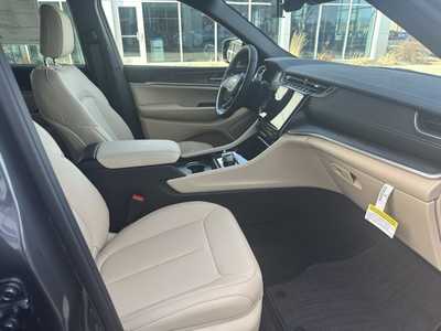 2025 Jeep Grand Cherokee L, $51635. Photo 10