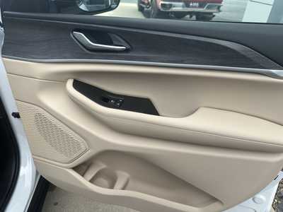 2025 Jeep Grand Cherokee L, $50000. Photo 9